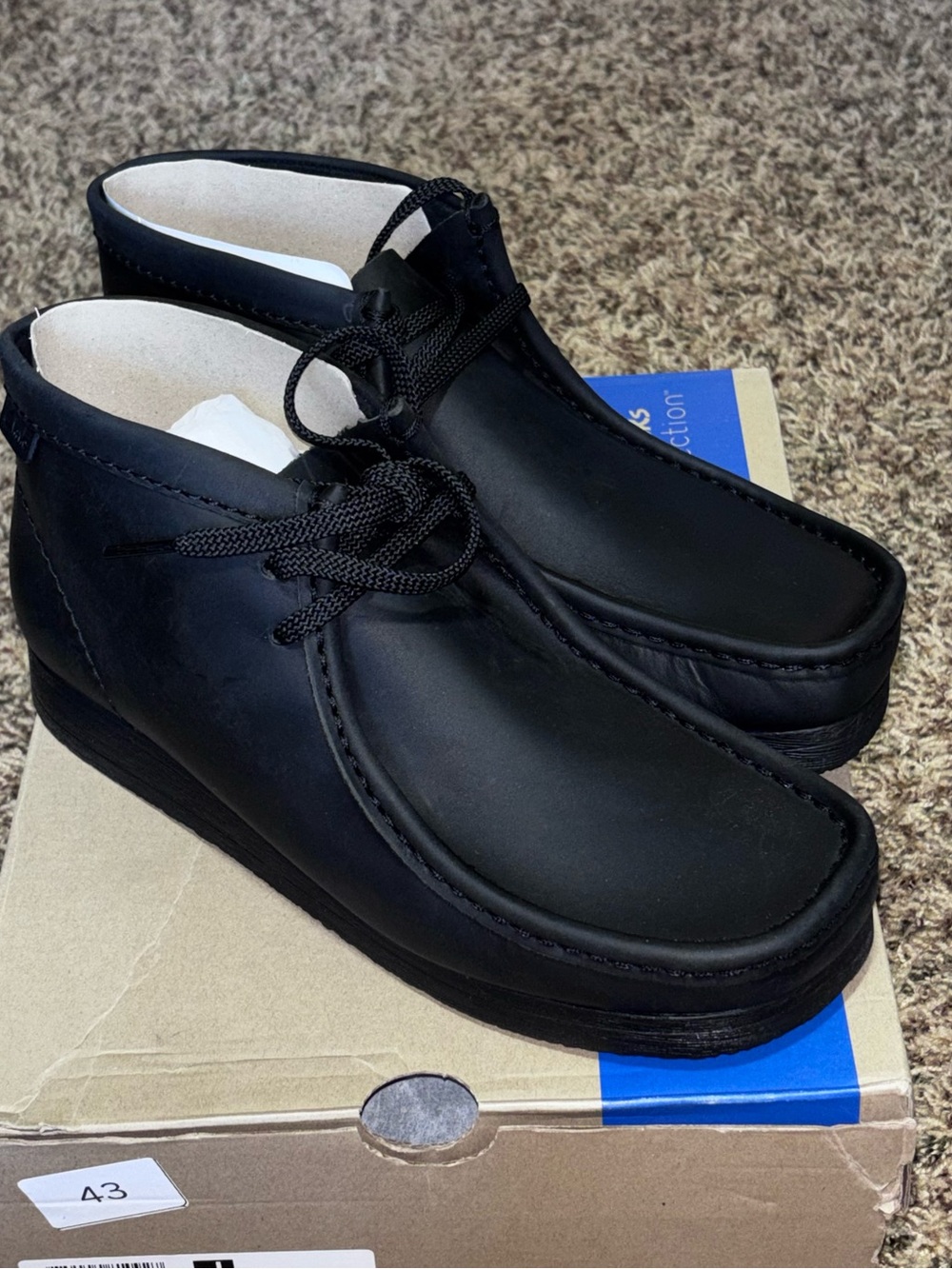 Clarks Boots Men’s Size 8.5 M Black Ankle Chukka Leather Wallaston New
